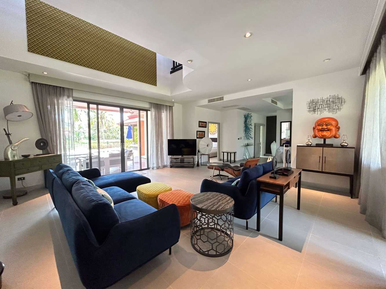 Property image - full photo 3