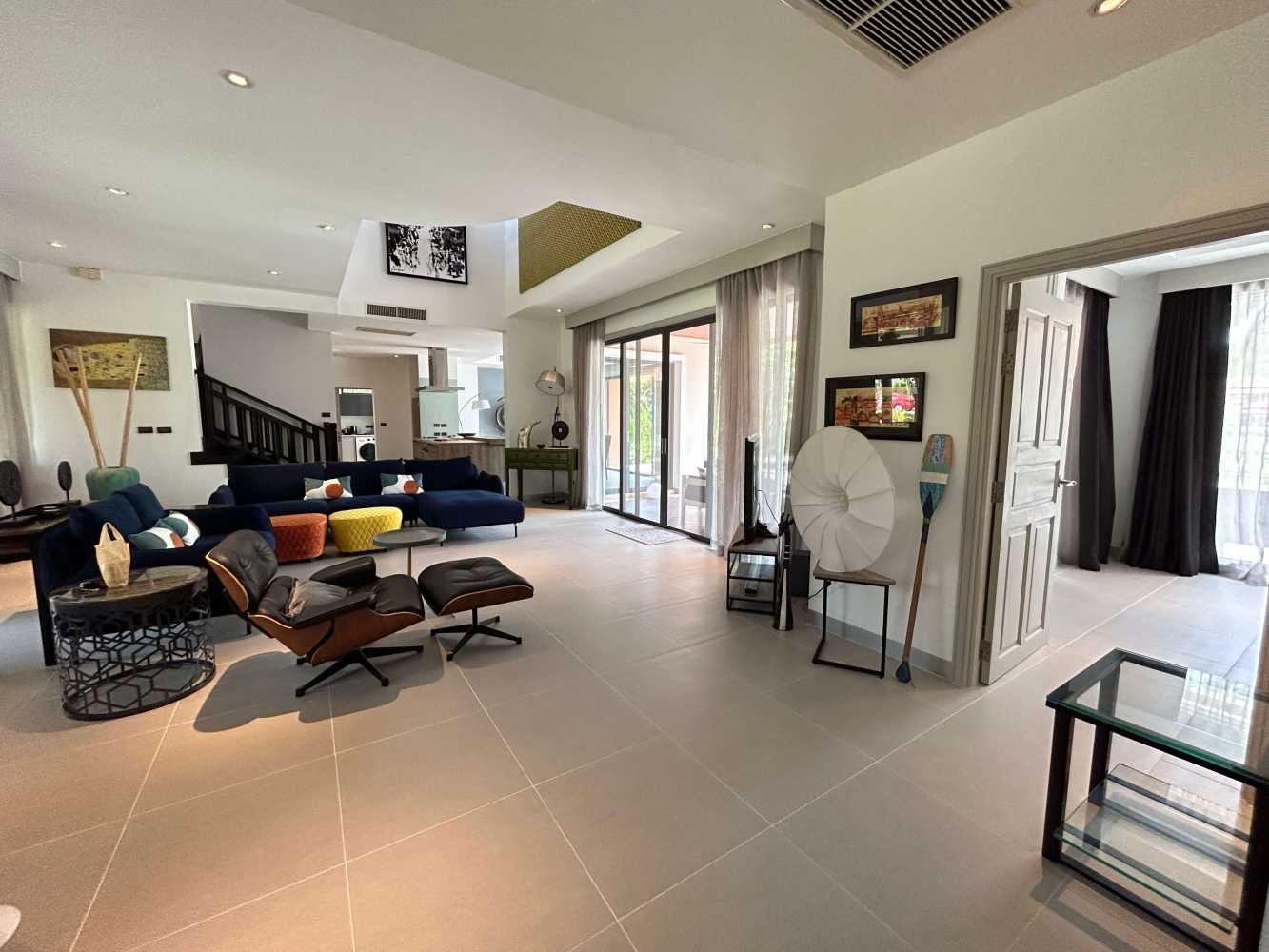 Property image - full photo 17