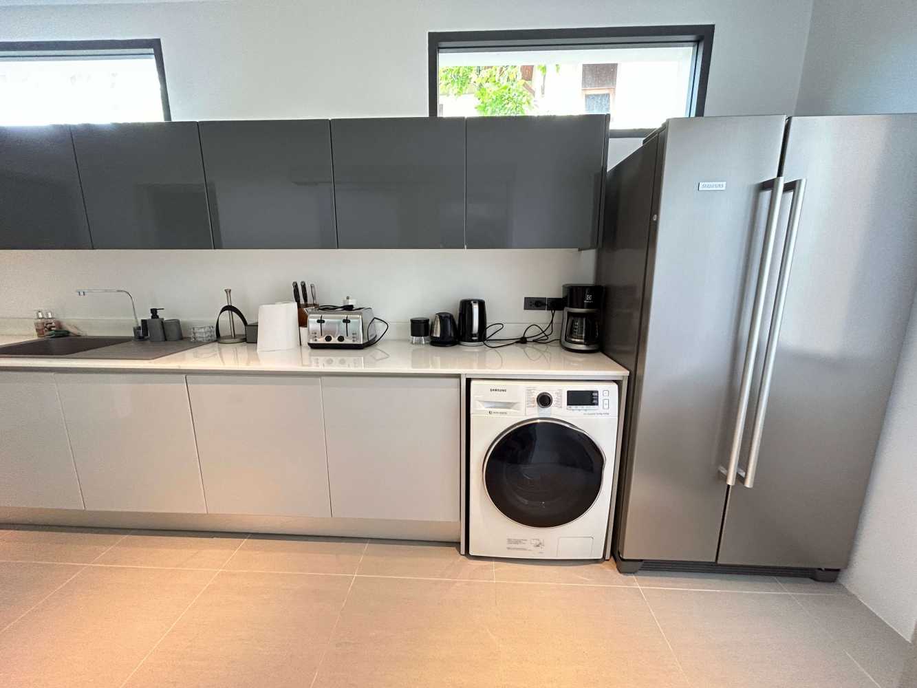 Property image - full photo 10