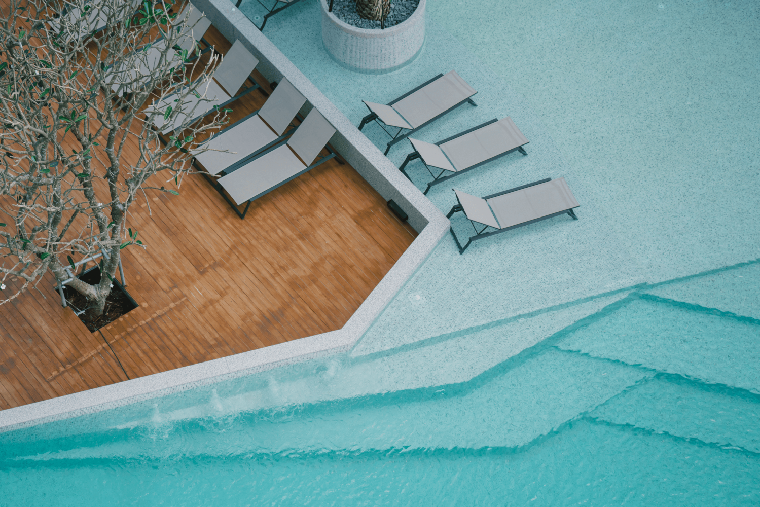 Property image - full photo 2