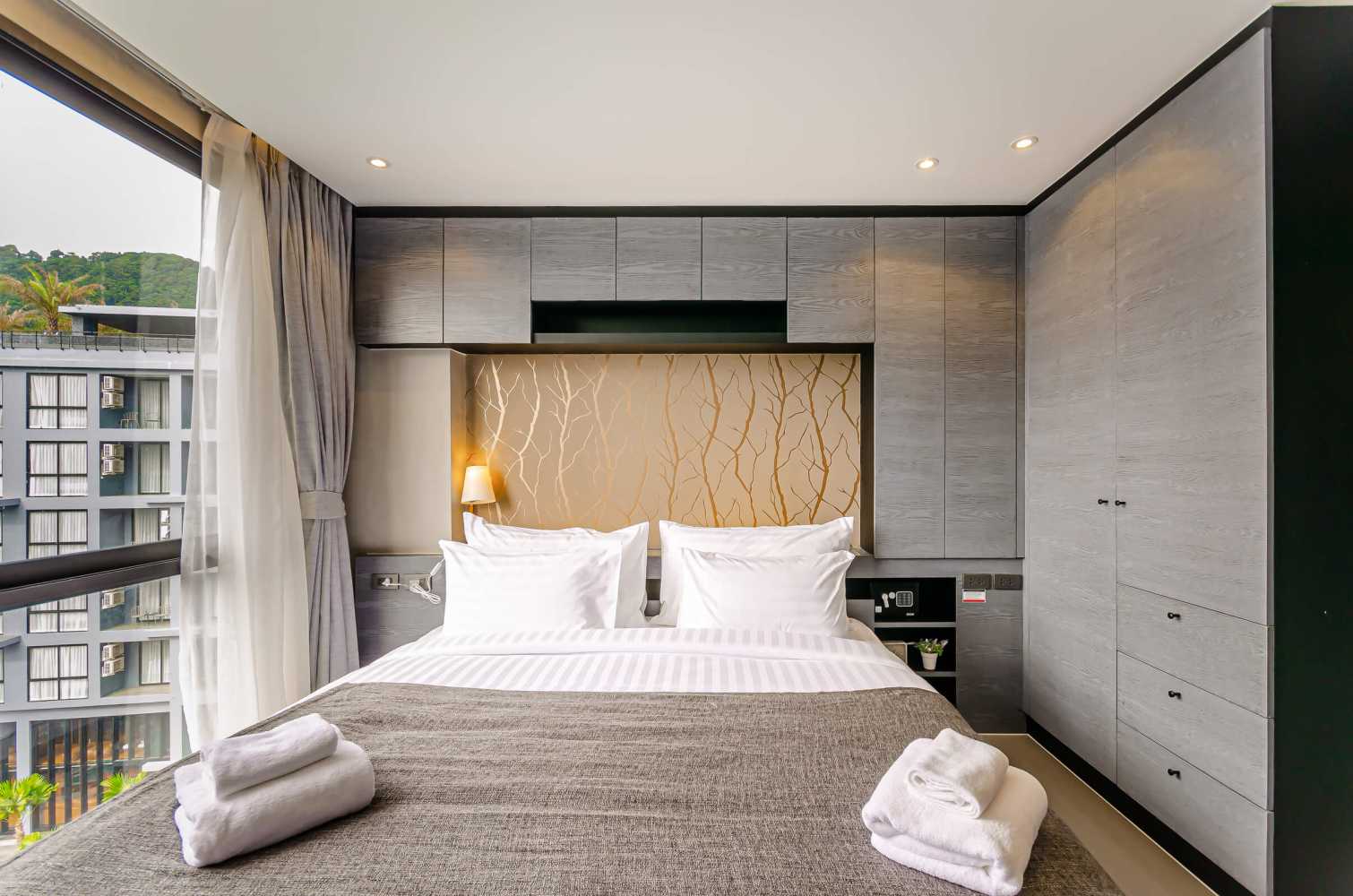 Property image - full photo 9