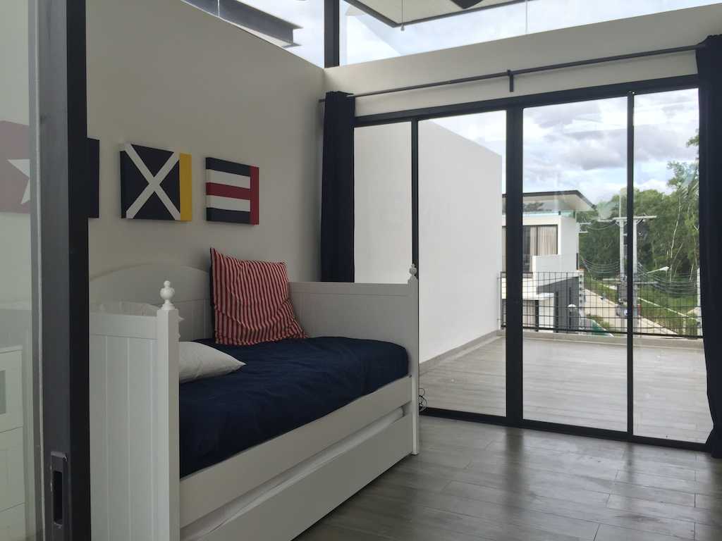 Property image - full photo 18