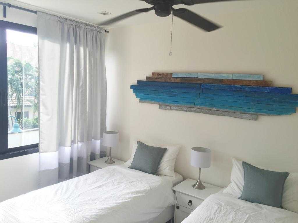 Property image - full photo 16