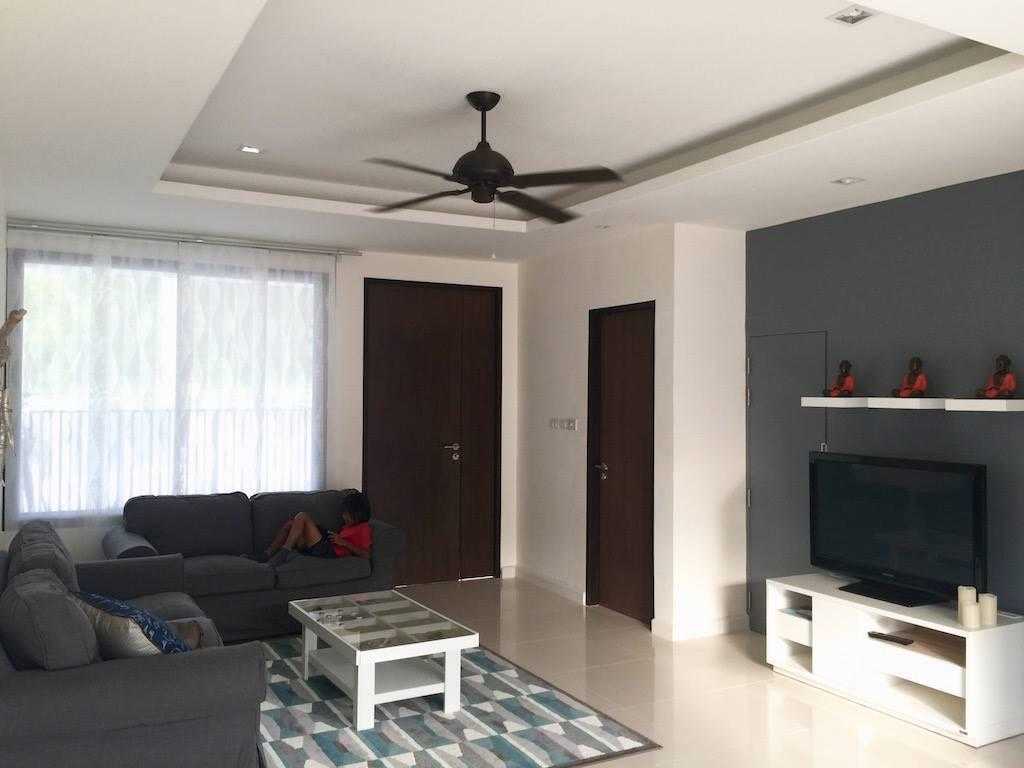 Property image - full photo 3