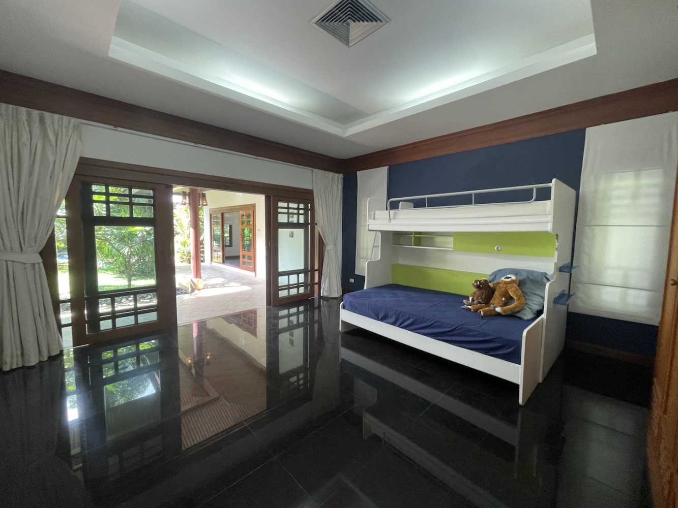 Property image - full photo 14