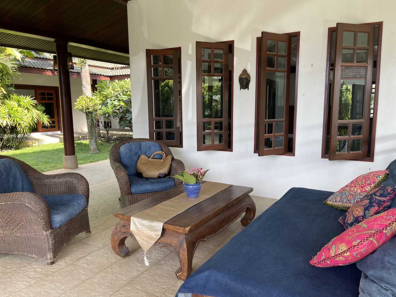 Property image - full photo 2