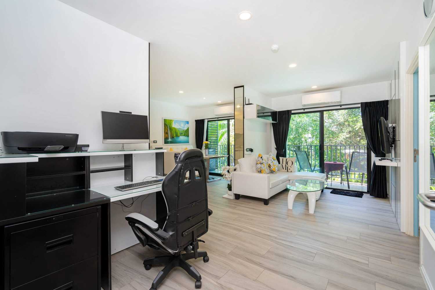 Property image - full photo 11