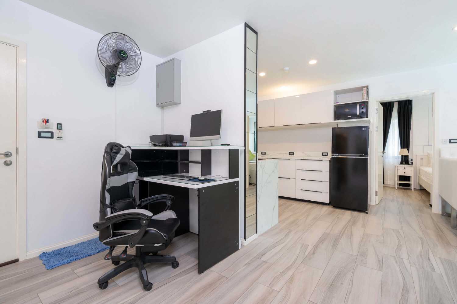 Property image - full photo 13