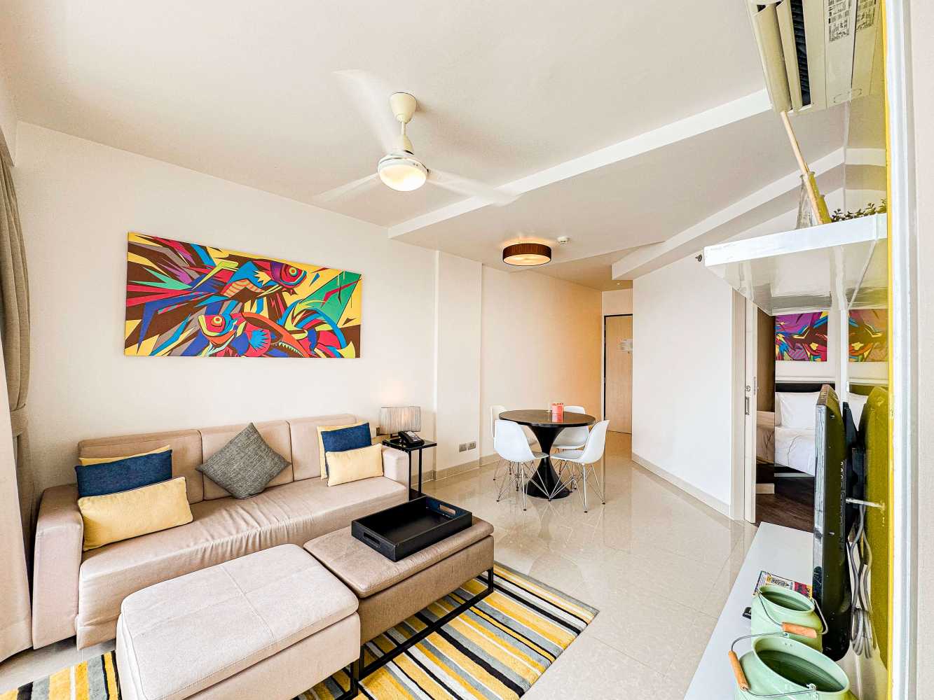 Property image - full photo 3