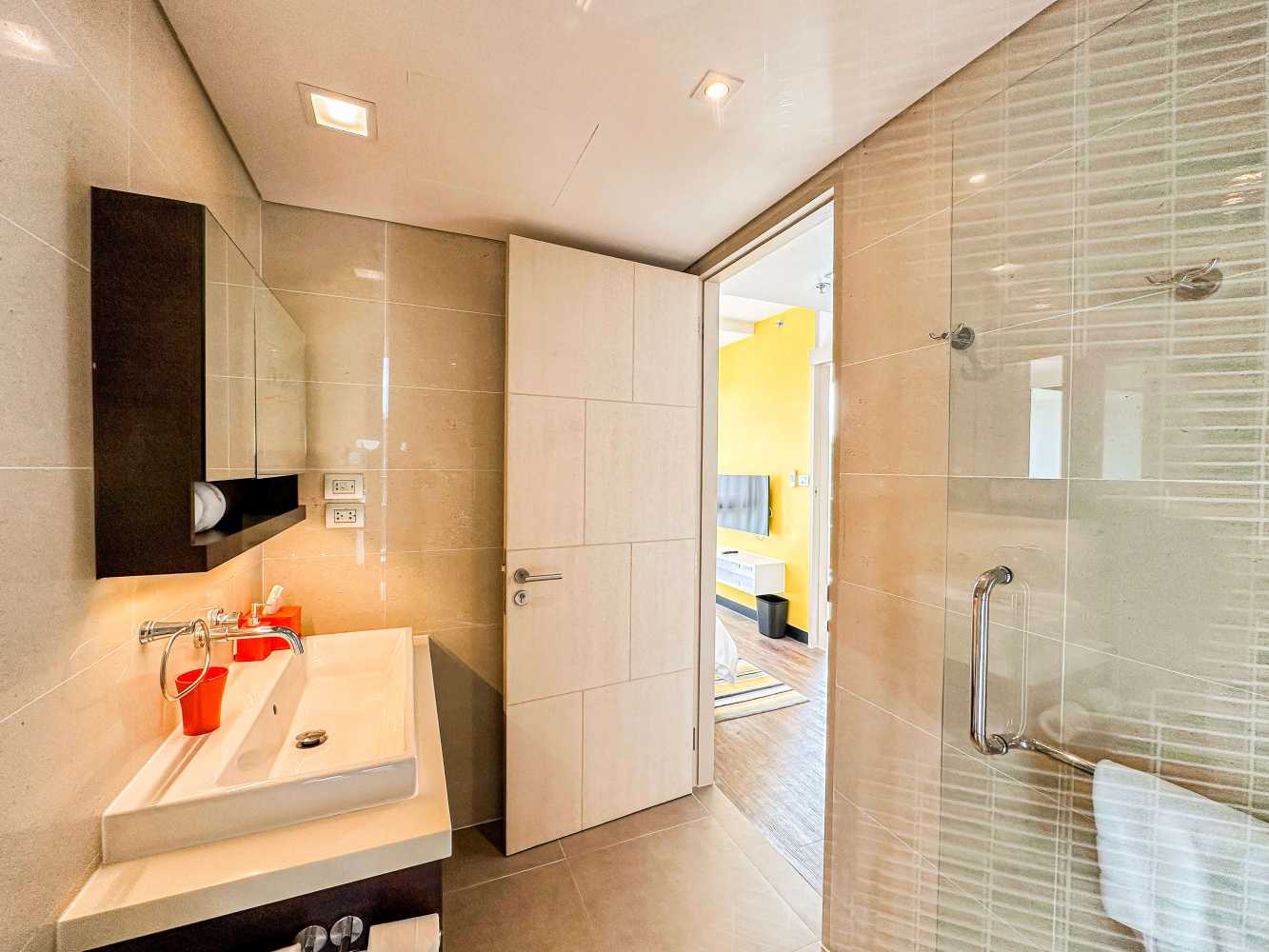 Property image - full photo 10
