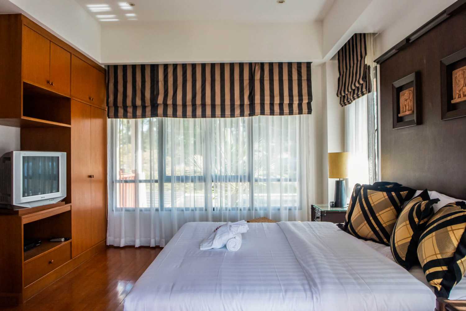 Property image - full photo 15