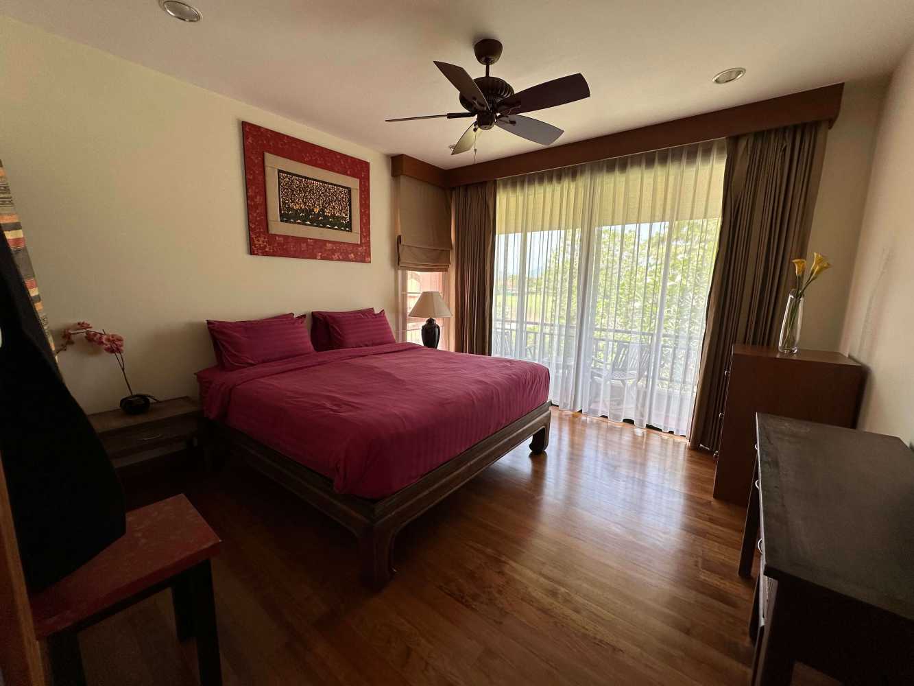 Property image - full photo 10