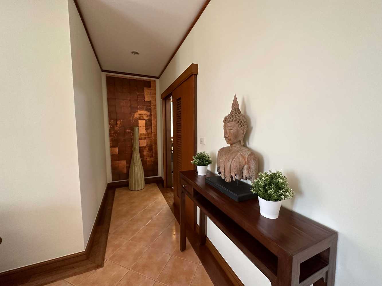 Property image - full photo 3