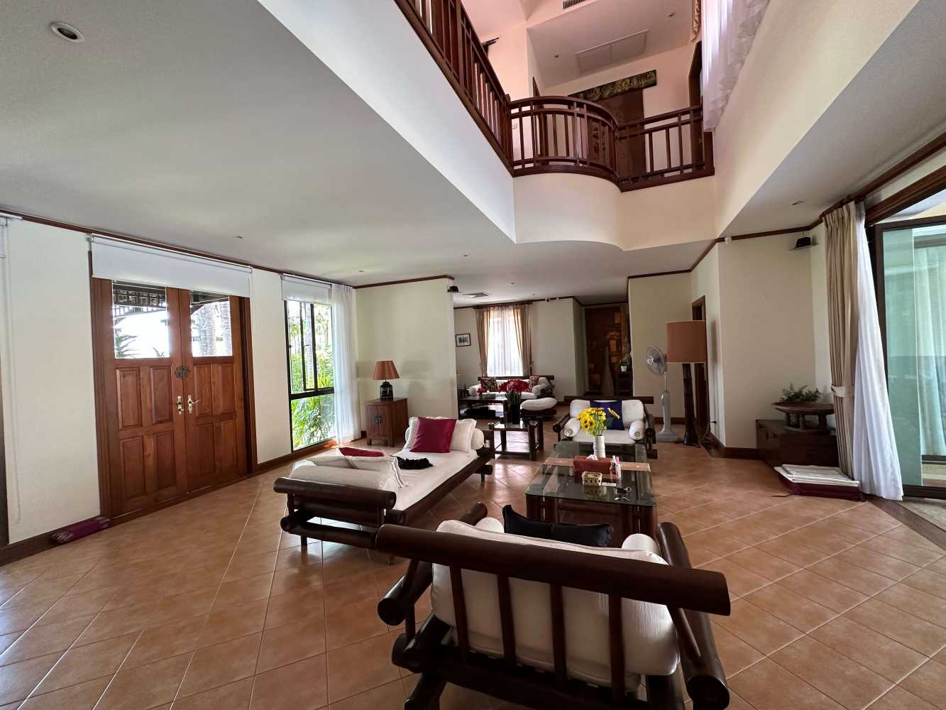 Property image - full photo 7