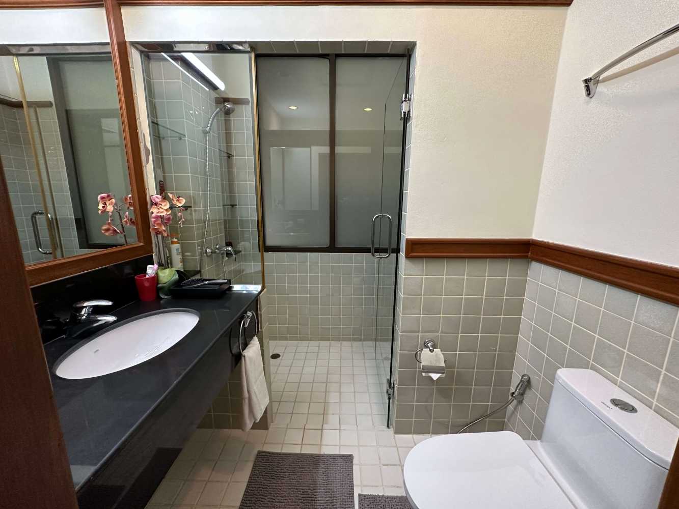 Property image - full photo 17