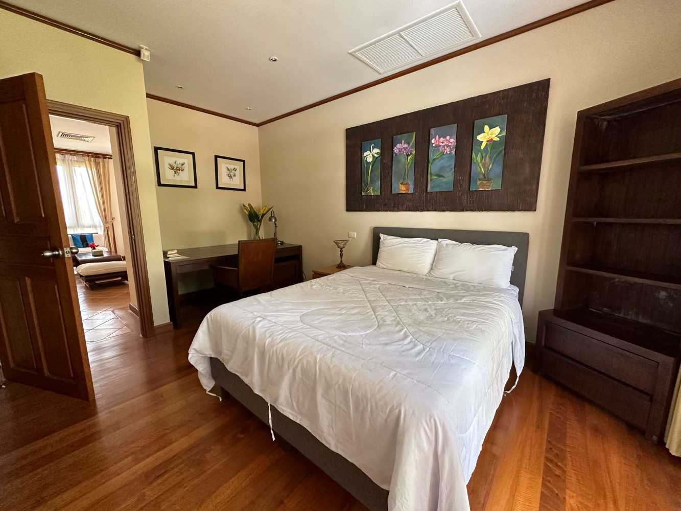Property image - full photo 13