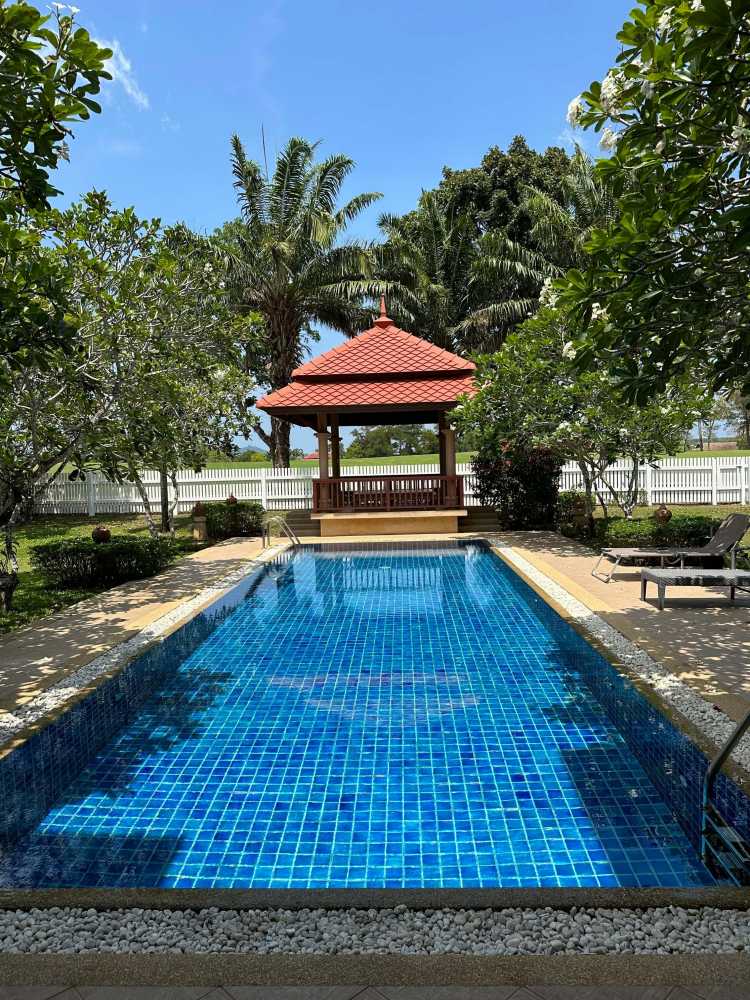 Property image - full photo 1