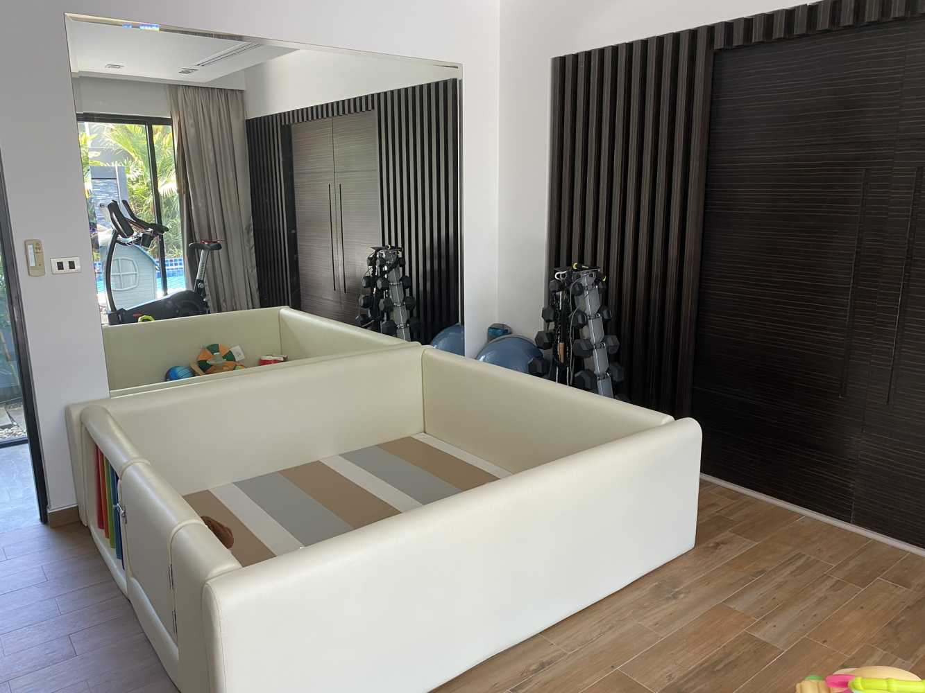 Property image - full photo 17