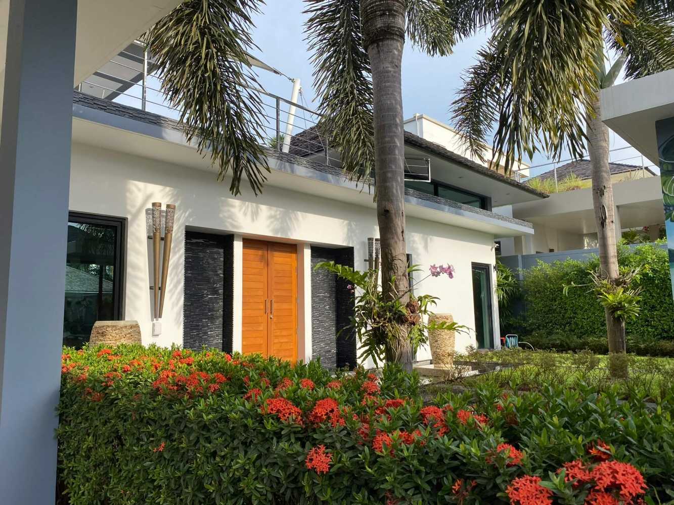 Property image - full photo 5