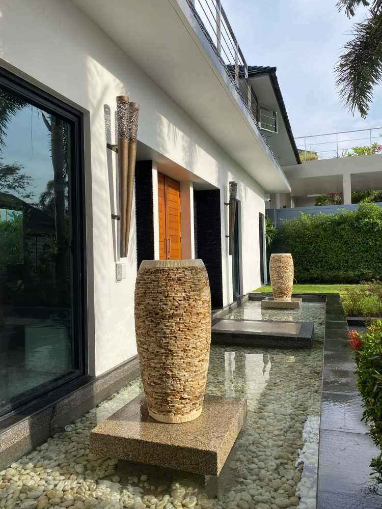 Property image - full photo 8