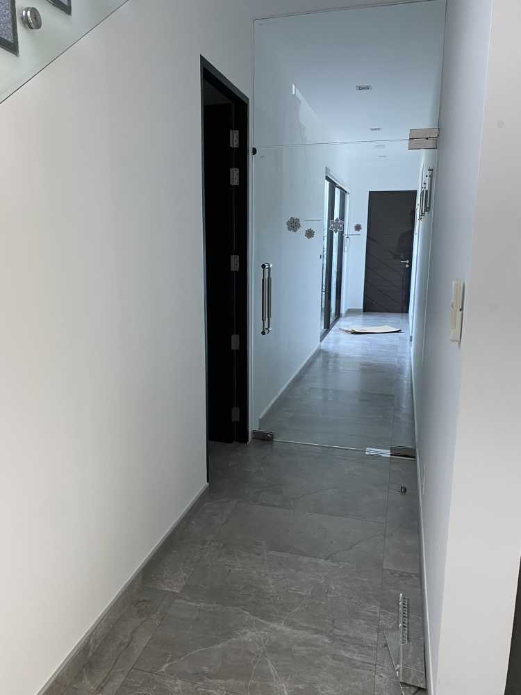 Property image - full photo 16