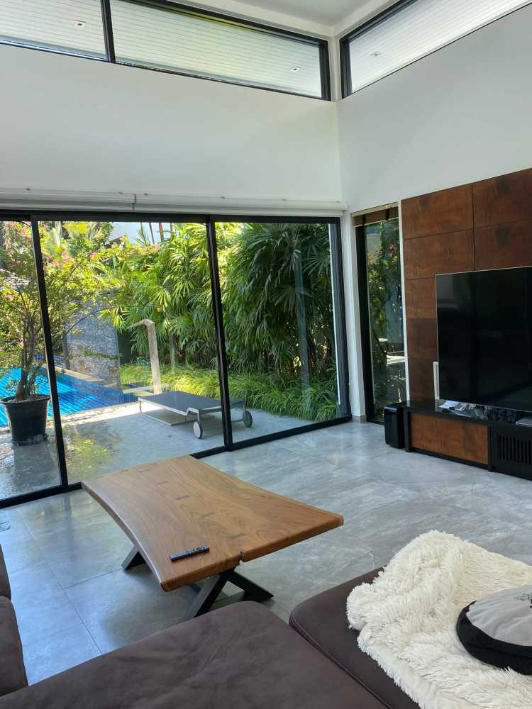 Property image - full photo 9
