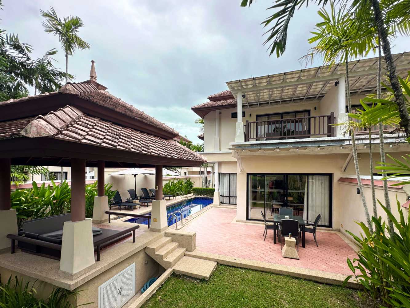 Property image - full photo 2