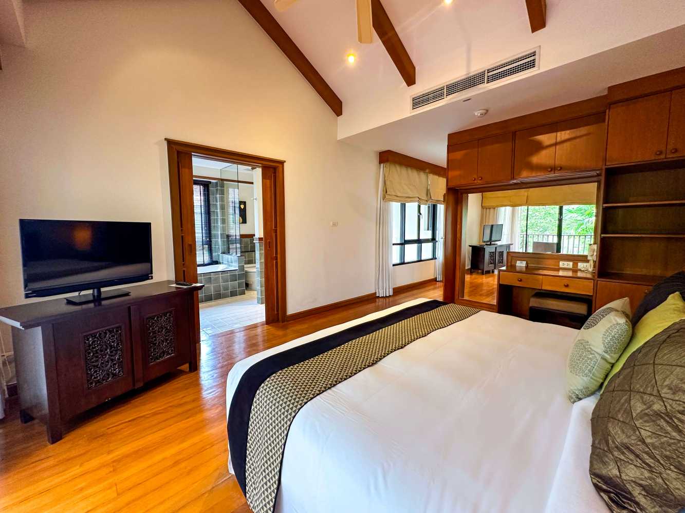 Property image - full photo 20