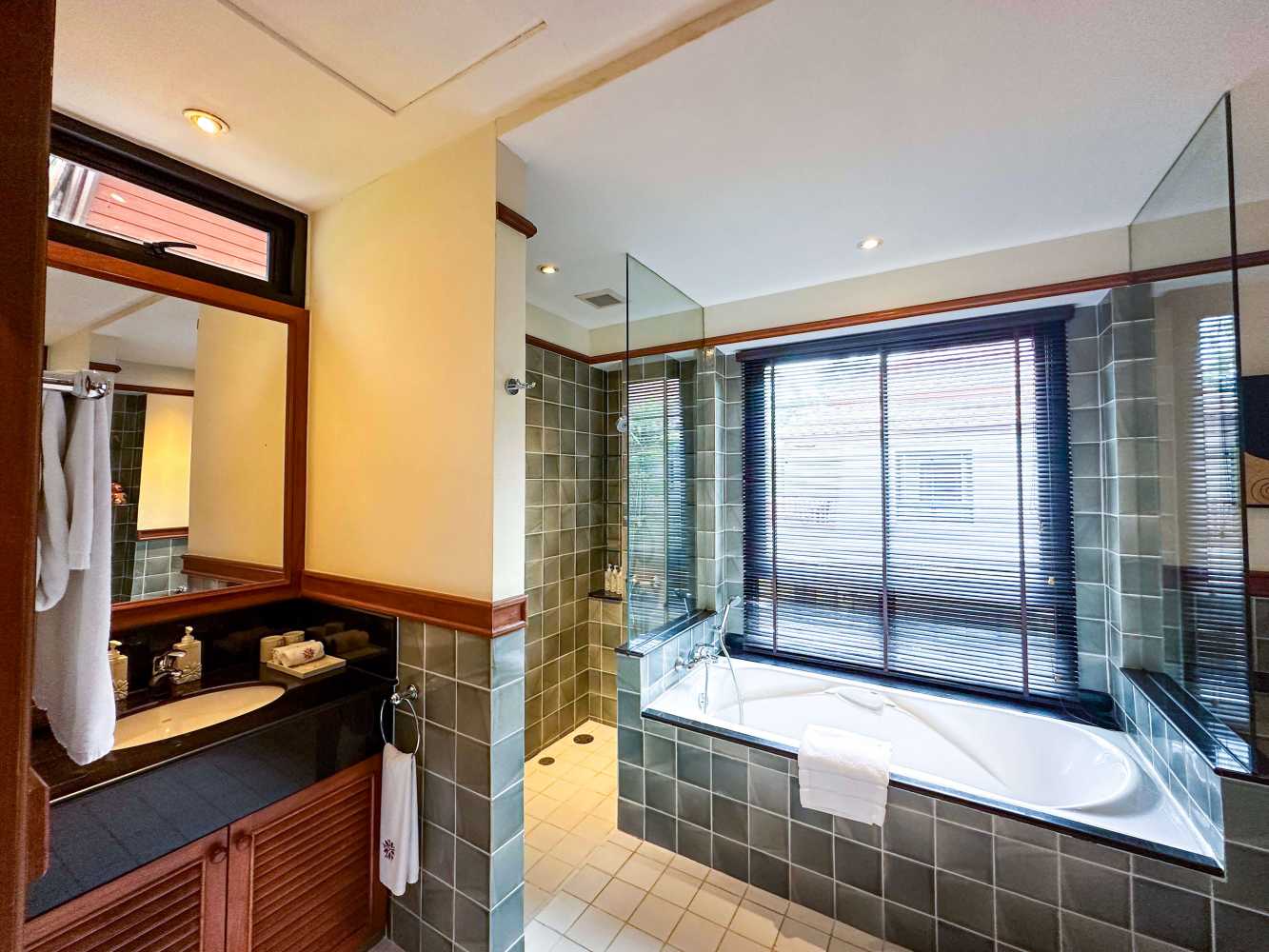 Property image - full photo 21