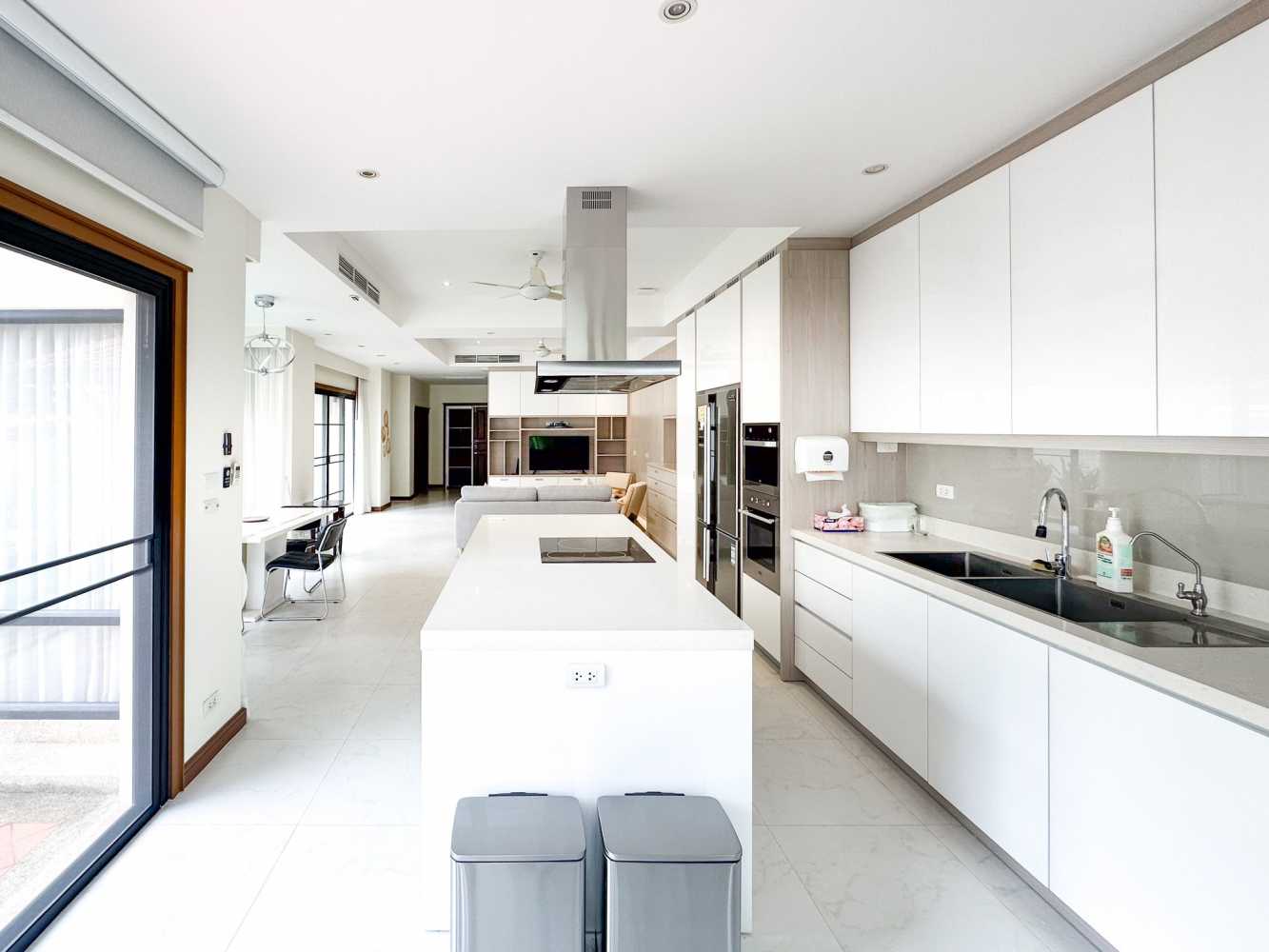Property image - full photo 8