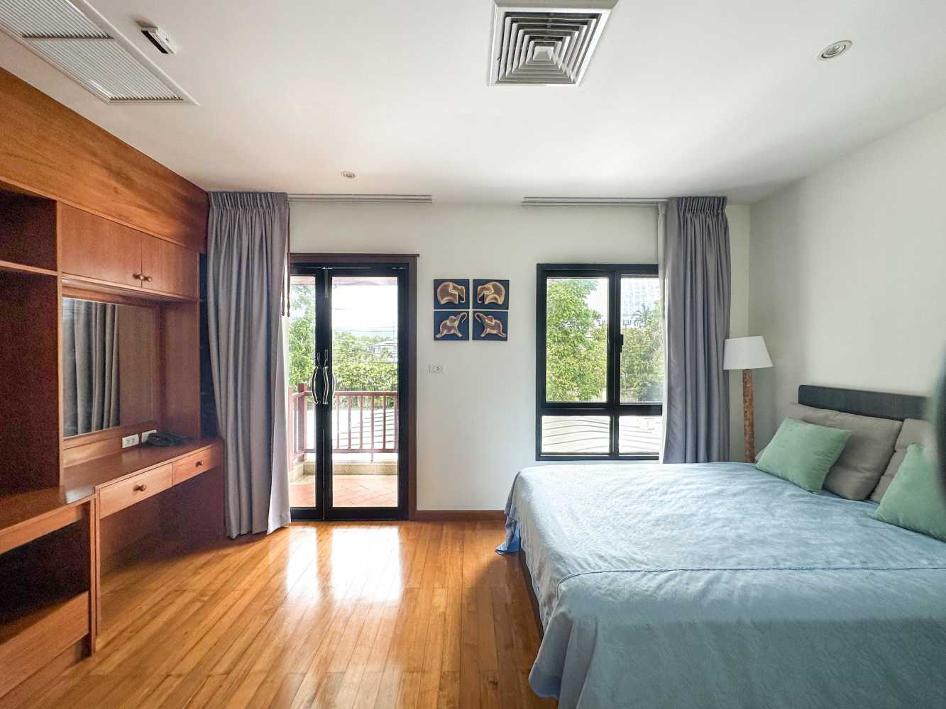 Property image - full photo 14