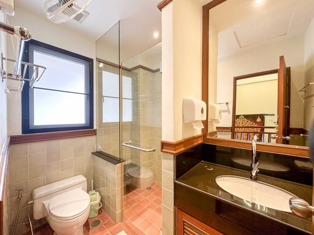Property image - full photo 25