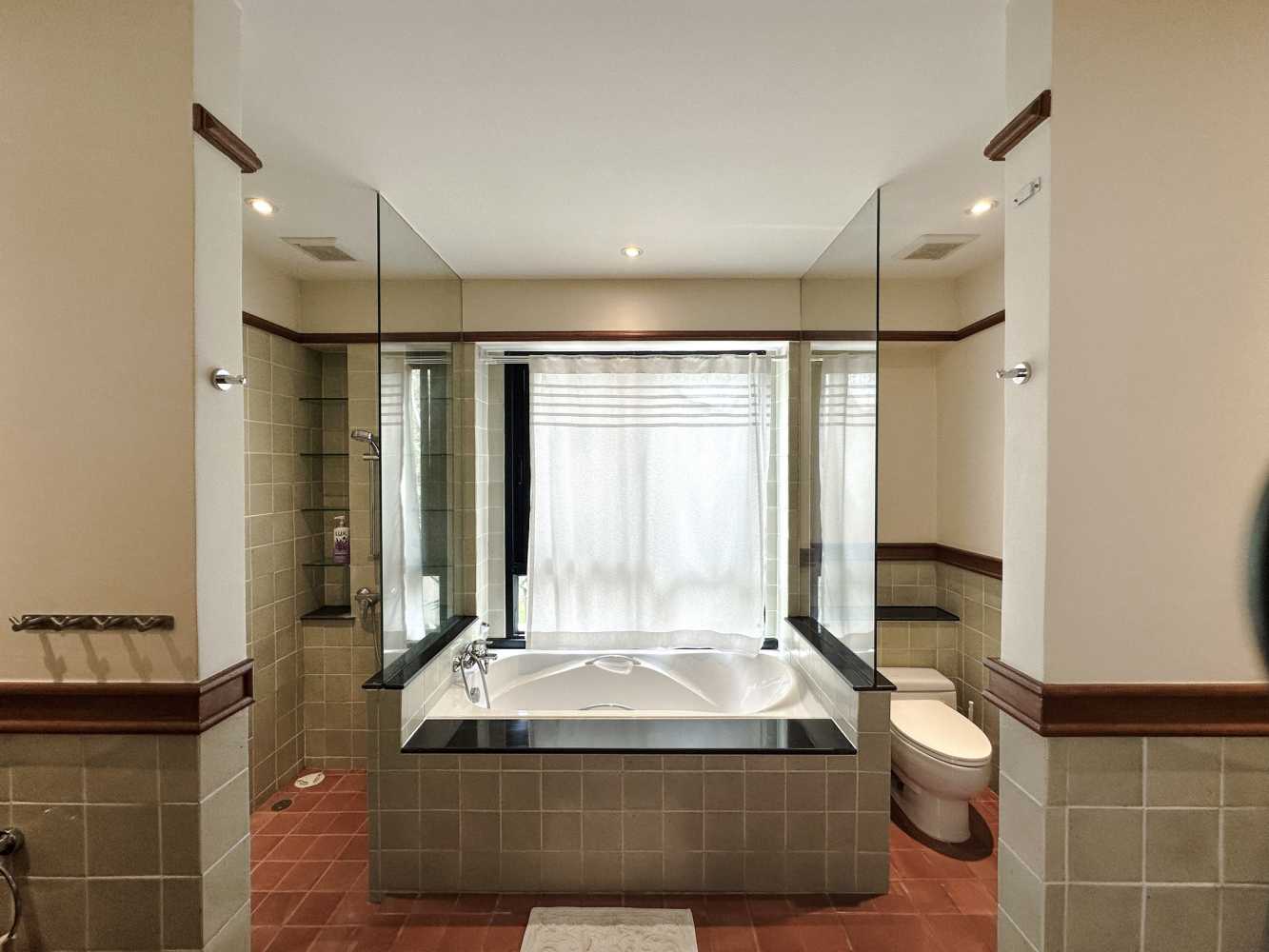 Property image - full photo 23
