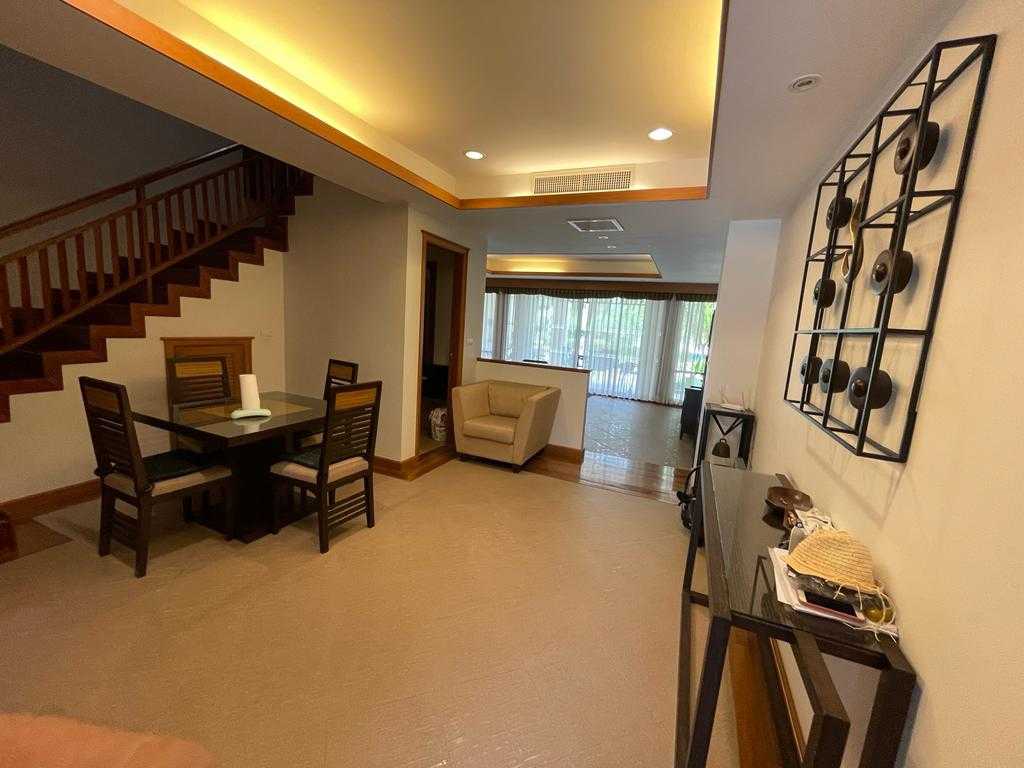 Property image - full photo 5