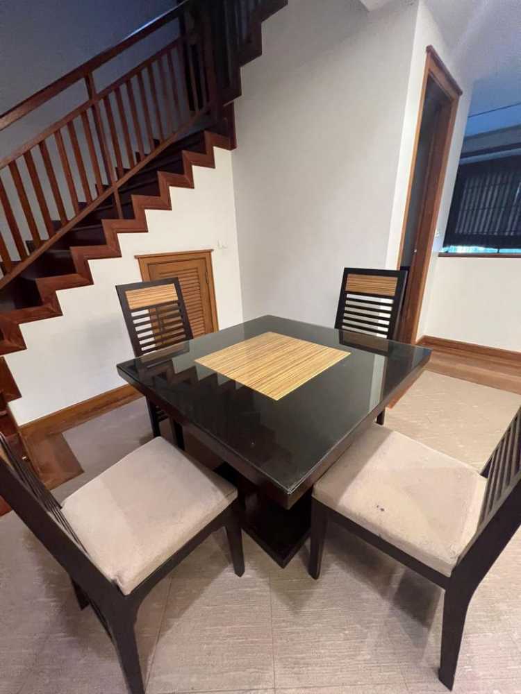 Property image - full photo 2