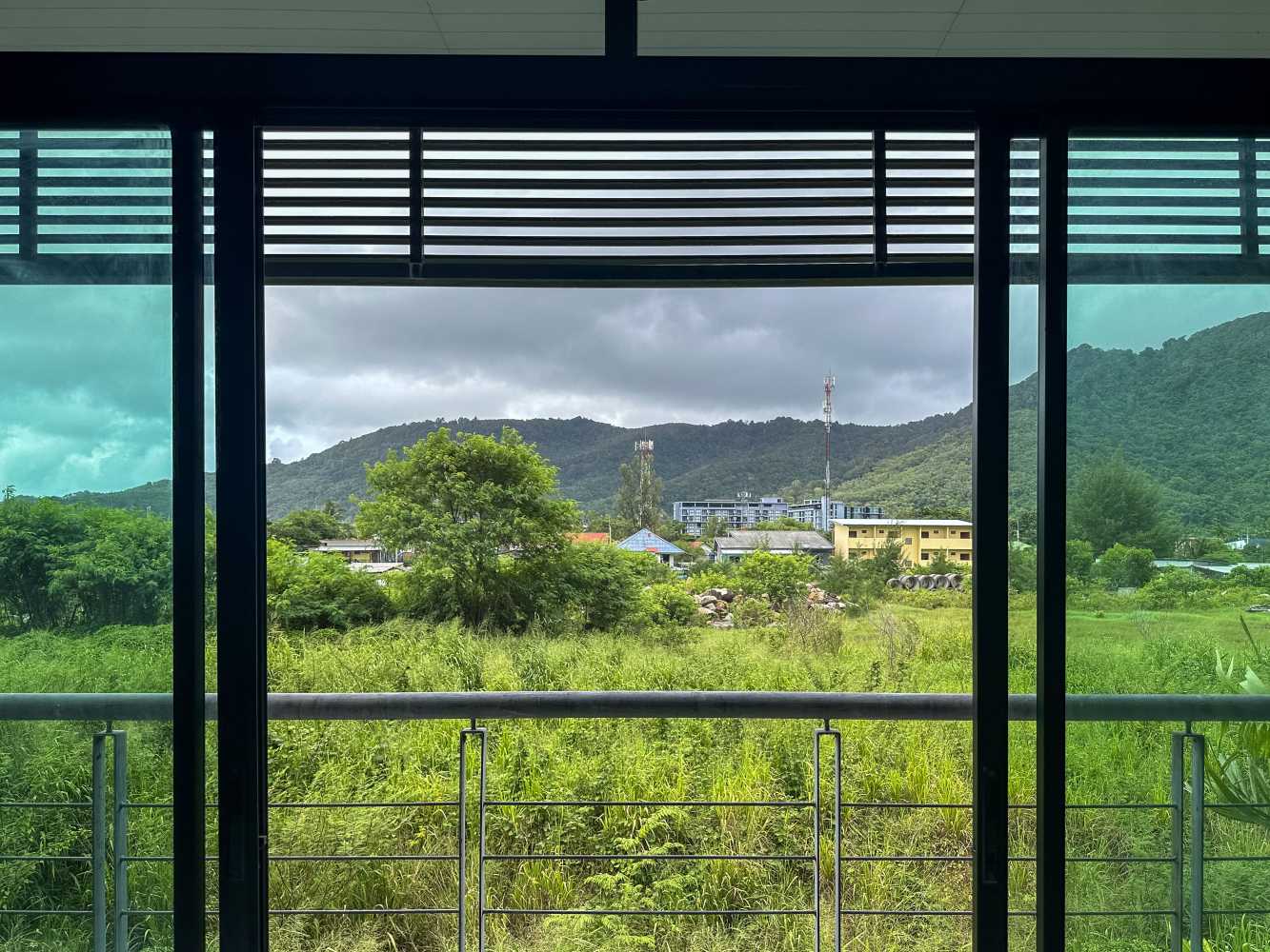 Property image - full photo 12