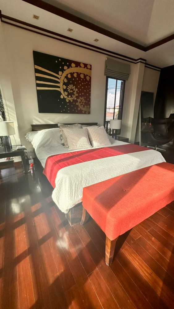 Property image - full photo 14