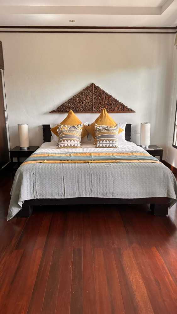 Property image - full photo 16