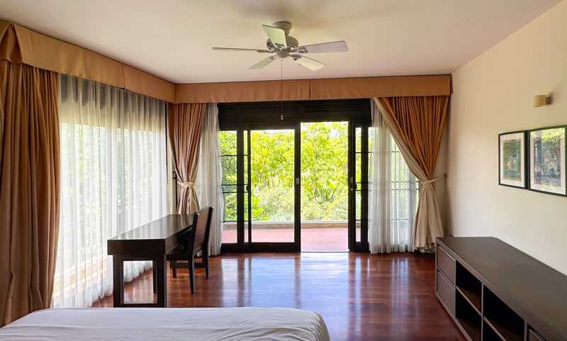 Property image - full photo 8