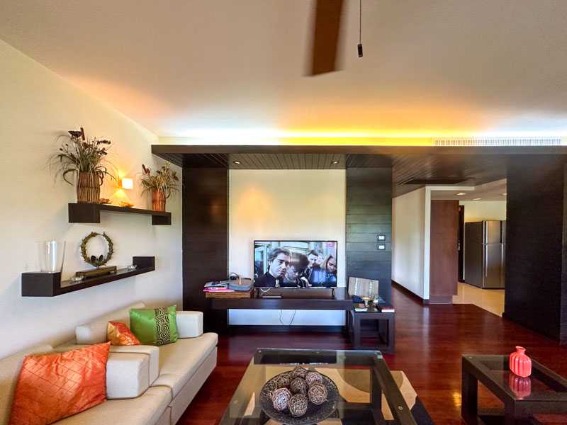 Property image - full photo 2