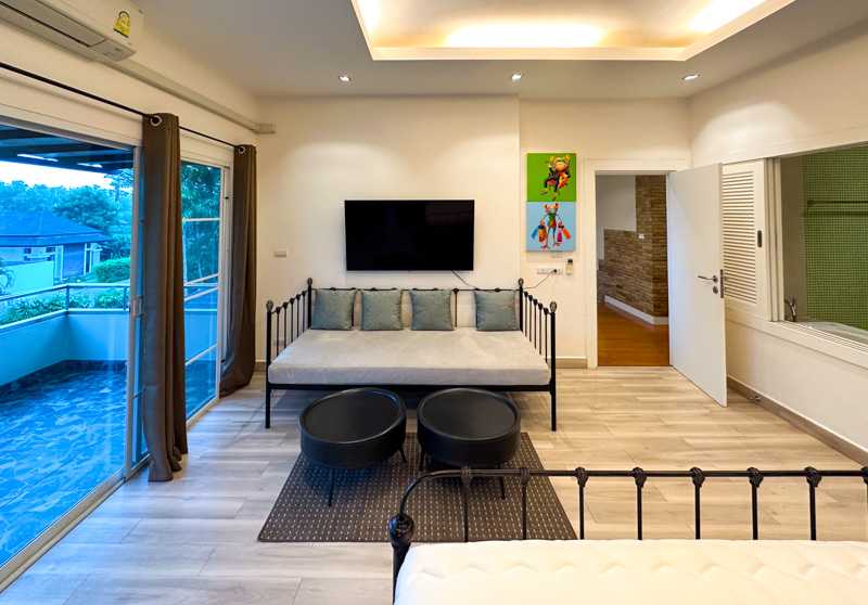 Property image - full photo 15