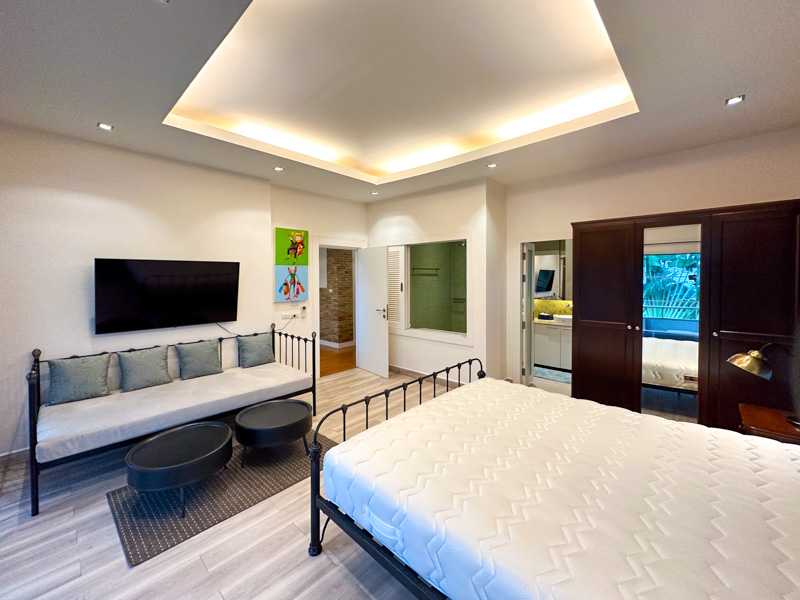Property image - full photo 14