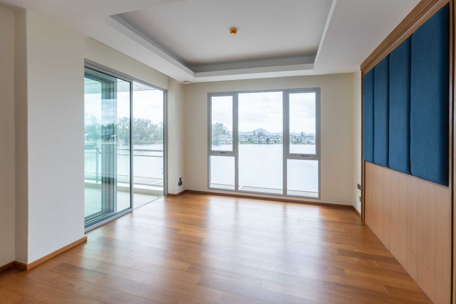 Property image - full photo 14