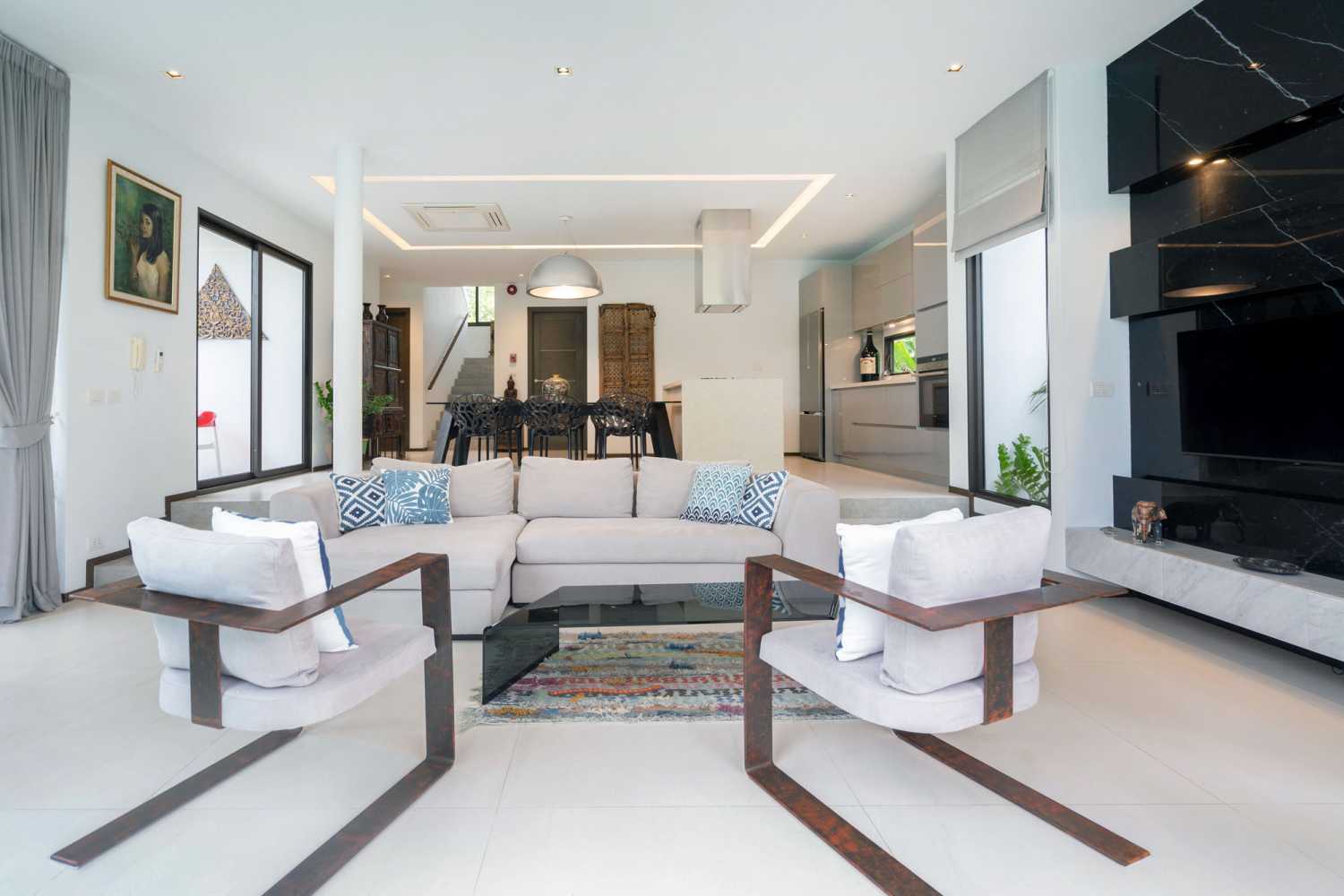 Property image - full photo 6