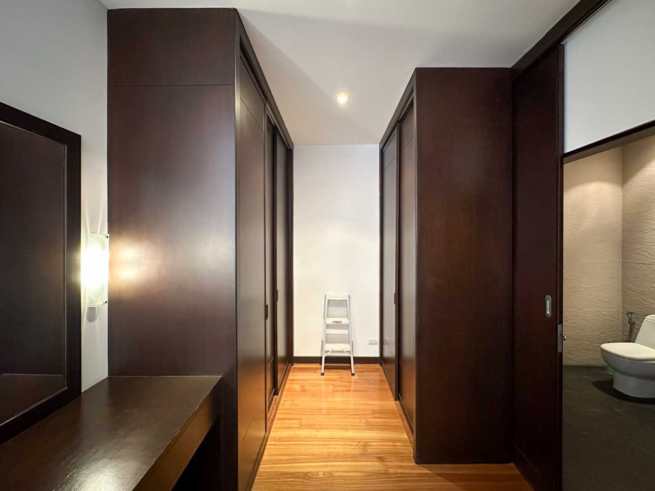 Property image - full photo 11