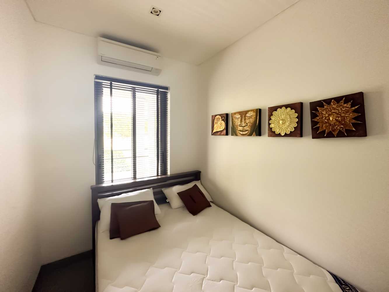 Property image - full photo 9