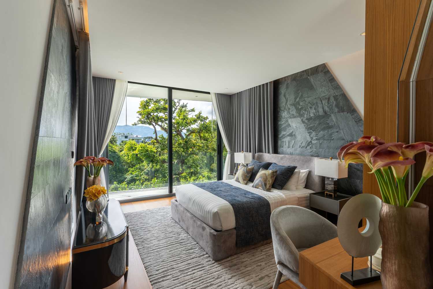 Property image - full photo 9