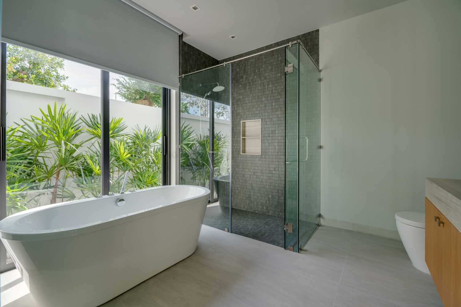 Property image - full photo 10