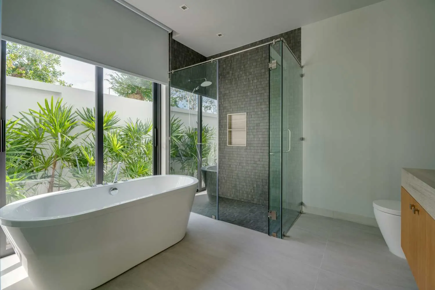 Property image - full photo 13