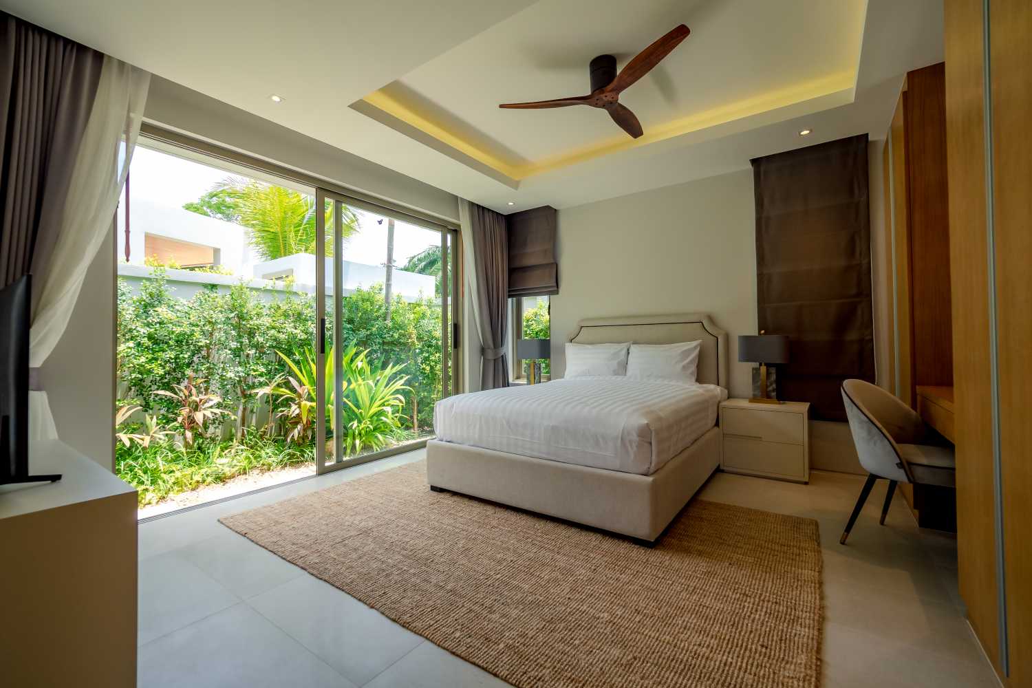 Property image - full photo 8